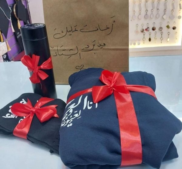 ⁦هودي +سكارف +حافظه قهوه طباعه من اختياركم⁩ - الصورة ⁦5⁩