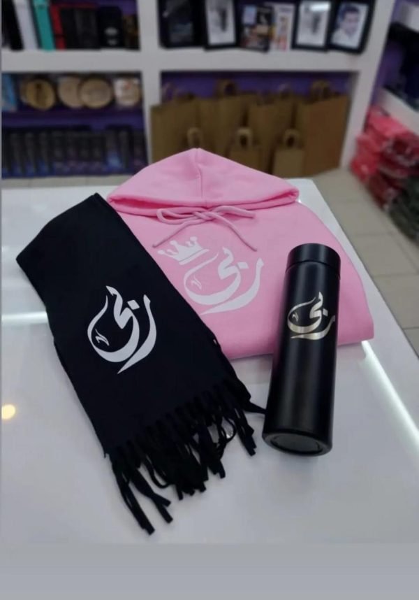 ⁦هودي +سكارف +حافظه قهوه طباعه من اختياركم⁩ - الصورة ⁦2⁩